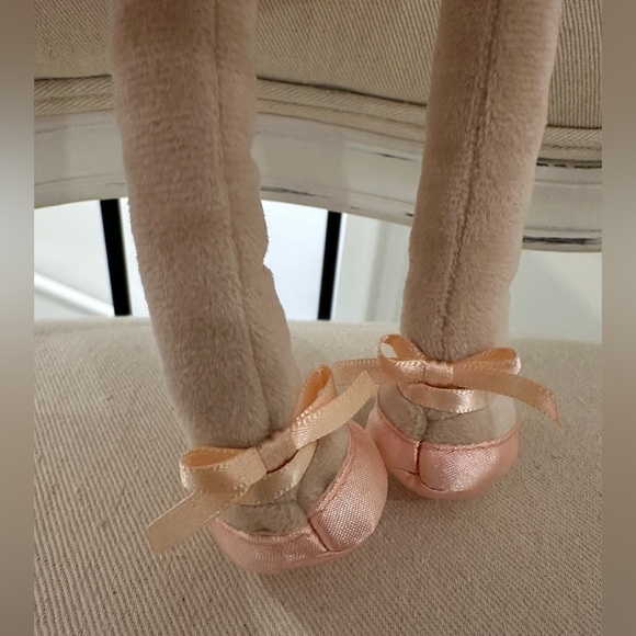 Retired Jellycat NWT Lila Ballerina Bunny Authentic Rare - Picture 8 of 14